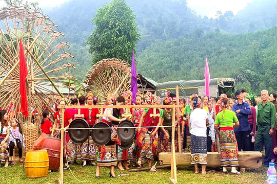 Phát huy giá trị văn hóa, du lịch bắt đầu từ thế hệ trẻ
