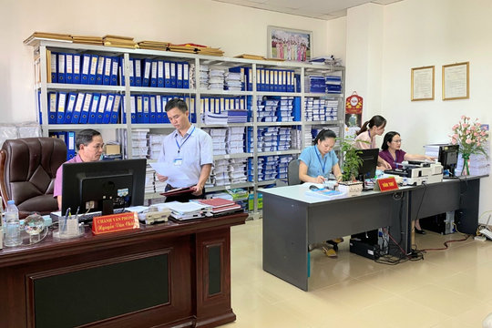 Bài 2: Hệ lụy nghiêm trọng khi cán bộ ‘né việc, ngồi yên’