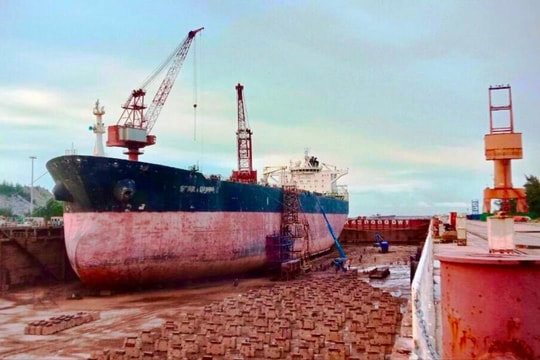 Xác định nguyên nhân ban đầu vụ nổ ở Công ty Tàu thủy Dung Quất