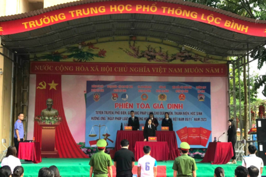 Phiên tòa giả định về phòng, chống ma túy trong trường học