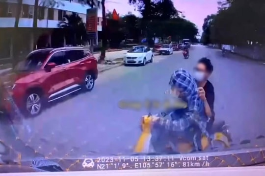 Hà Nội: Tạm giữ tài xế xe 16 chỗ chạy 80km/h gây tai nạn khiến 2 người thương vong