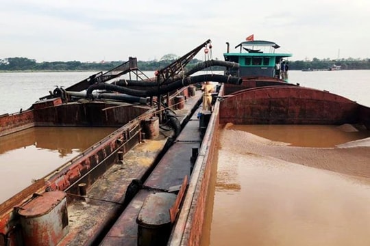 Nam Định: Xử phạt nhiều cá nhân liên quan đến cát lậu