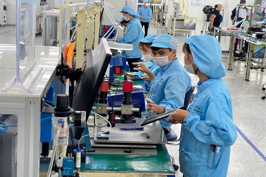 Sản xuất công nghiệp tăng ở 49 địa phương