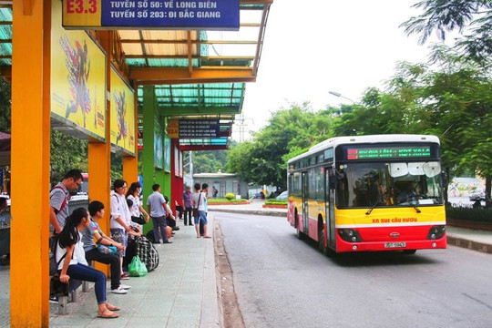Thí điểm vé điện tử khi đi xe buýt từ ngày 15/11