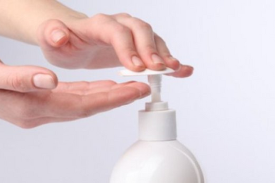 Bộ Y tế thu hồi dung dịch vệ sinh phụ nữ kém chất lượng