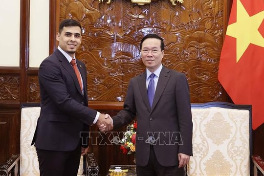 Chủ tịch nước Võ Văn Thưởng tiếp Đại sứ các nước Venezuela và Lào trình quốc thư