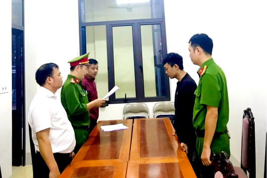 Bắt đối tượng dụ dỗ người dưới 16 tuổi quan hệ tình cảm