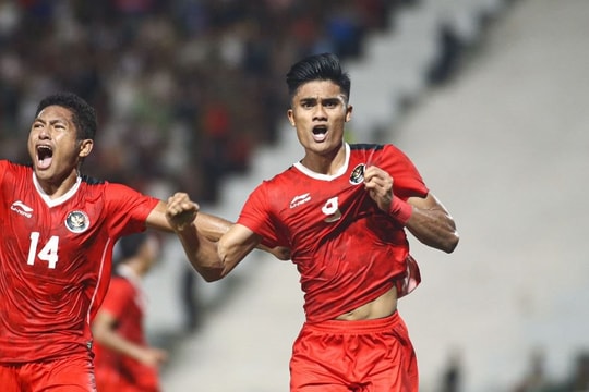 Bóng đá Indonesia "dệt ước mơ" từ tàn tích cuộc bạo loạn