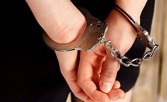 Hai cán bộ ở Cà Mau bị bắt