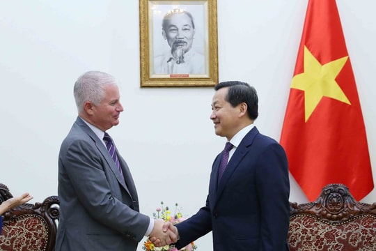 Phó Thủ tướng Lê Minh Khái tiếp Giám đốc điều hành Công ty Warburg Pincus, Hoa Kỳ