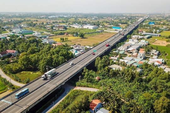 Giao dịch đất nền tại phía Nam tăng gần 5 lần