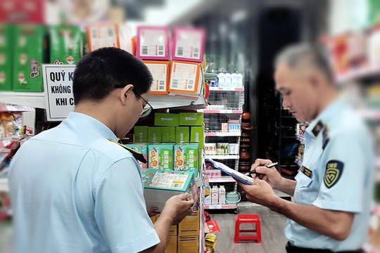 TP.HCM: Tạm giữ hơn 5.000 sản phẩm giả mạo nhãn hiệu