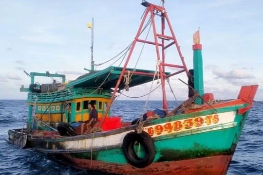 Bí thư Tỉnh Cà Mau chỉ đạo khẩn trương điều tra vụ ngư dân bị tấn công trên biển