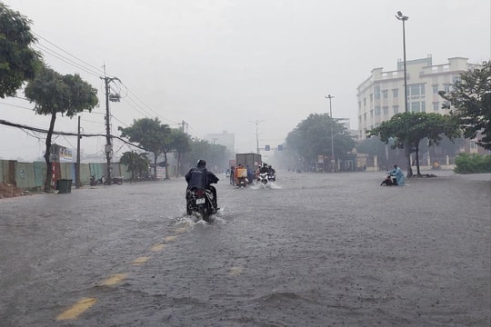 Đà Nẵng ứng phó mưa lũ, ngập lụt và sạt lở đất