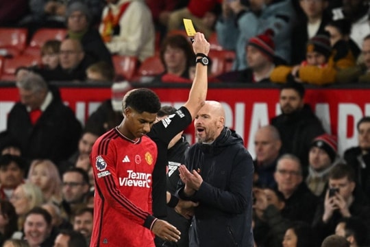 Ten Hag nhận án phạt sau trận thắng của Man Utd