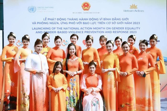 “Happy Life - Cuộc sống Hạnh Phúc” với thông điệp nhân văn từ NTK Vũ Thảo Giang