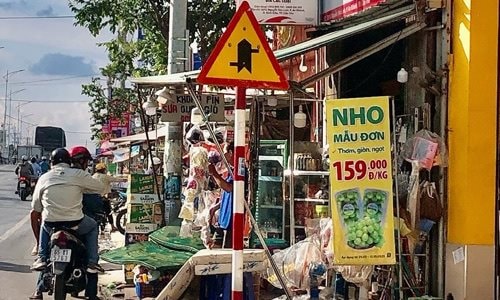 Cần Thơ: Tình trạng lấn chiếm vỉa hè, lề đường thường xuyên tái diễn