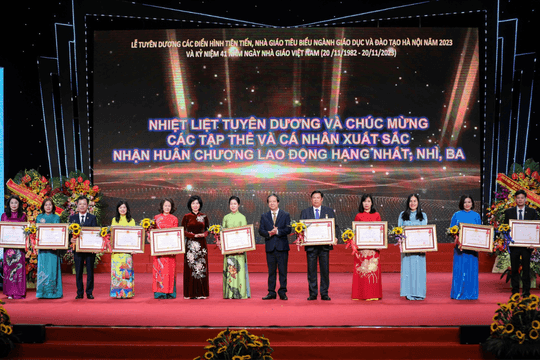 Nhà giáo của Thủ đô cần phấn đấu thành những người mẫu mực
