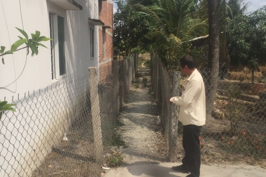 Phải làm sao khi lối đi chung bỗng dưng bị rào?