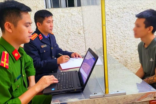 Khởi tố đối tượng dùng kéo đâm Thượng úy công an trọng thương