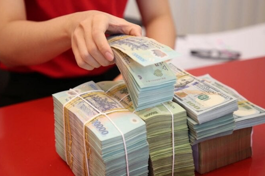 Thêm hai ngân hàng giảm lãi suất huy động