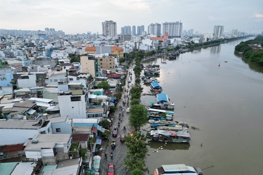 Sở Xây dựng TP.HCM nói về việc di dời nhà ven kênh rạch