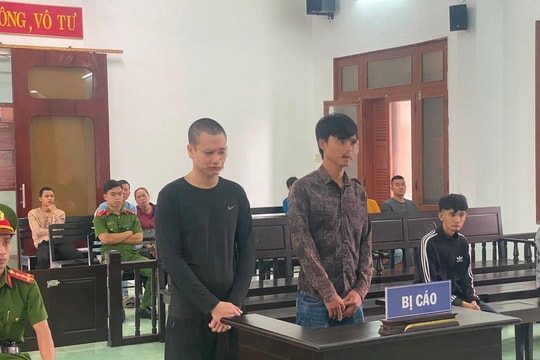 Dùng súng đe dọa giết người