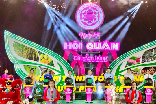 Tưng bừng ngày hội Hội quán Đất Sen hồng năm 2023