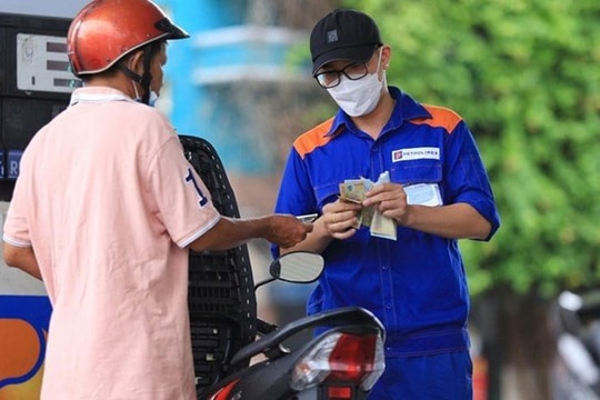 Đại lý bán lẻ xăng dầu chỉ được ký hợp đồng làm đại lý bán lẻ cho tối đa 3 thương nhân