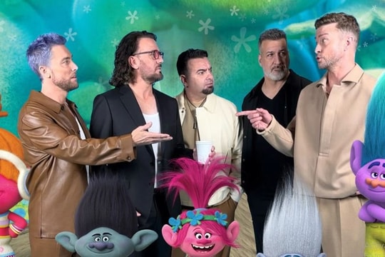 Nhóm nhạc huyền thoại NSYNC tái hợp trong "Quỷ lùn tinh nghịch" phần 3