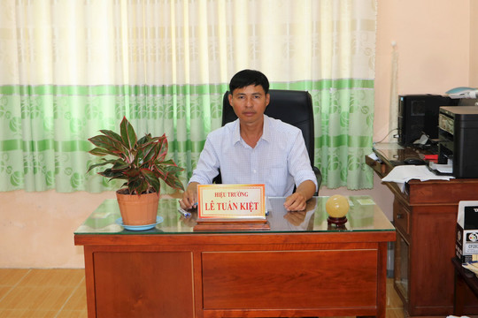 Người thầy nhiệt huyết với công tác Hội thẩm nhân dân