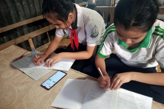 Dừng gói tín dụng hỗ trợ học sinh, sinh viên nghèo mua thiết bị học tập trực tuyến