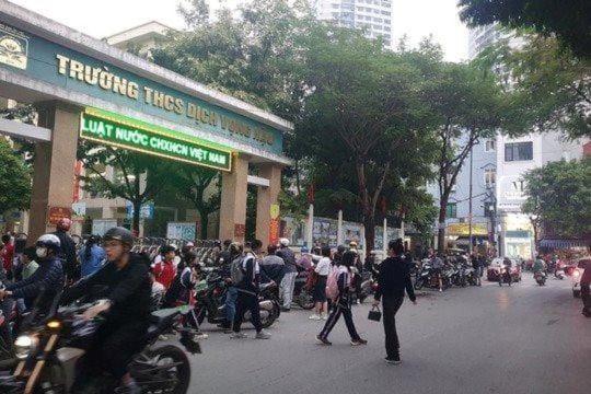 Hà Nội: Rà soát nguy cơ mất an toàn giao thông tại cổng trường học