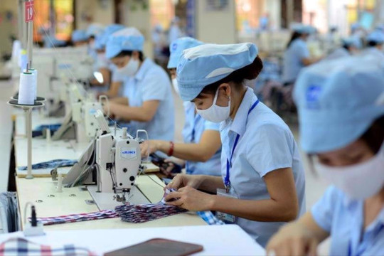 Công khai phương án, kế hoạch trả lương, thưởng trước khi nghỉ Tết 20 ngày