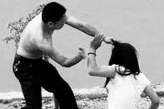Xử phạt 7,5 triệu đồng đối với người chồng hành hung vợ