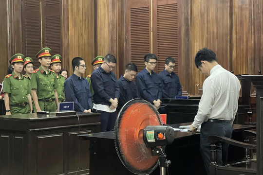Bán ma túy và cho khách thuê phòng để sử dụng