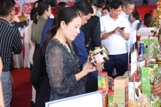 Hội nghị giao thương, kết nối cung cầu hàng hóa tỉnh Sóc Trăng năm 2023