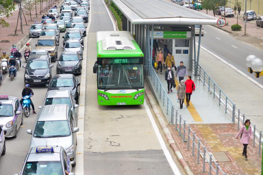 Hà Nội cân nhắc thay buýt nhanh BRT trên đường Lê Văn Lương