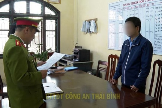 Nhân viên tín dụng ngân hàng mua bán trái phép hóa đơn