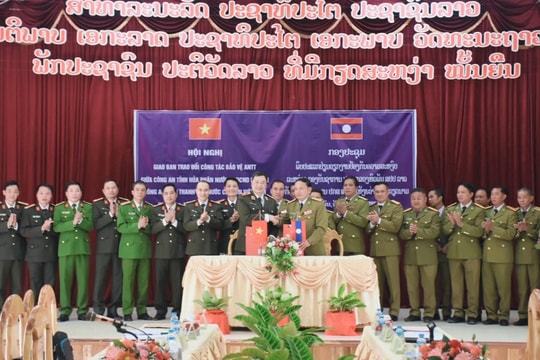 Hợp tác bảo đảm ANTT 2 tỉnh Thanh Hóa - Hủa Phăn