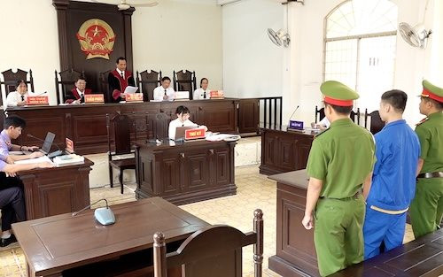 Đâm cha ruột vì bị la mắng, dọa đuổi khỏi nhà