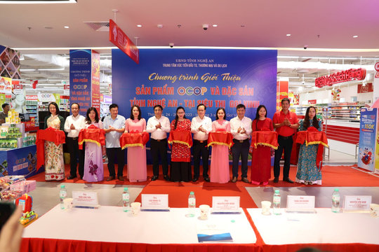 Kết nối, quảng bá sản phẩm OCOP và đặc sản Nghệ An