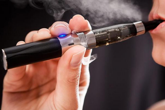 Đề nghị áp thuế thiết bị dùng cho thuốc lá điện tử