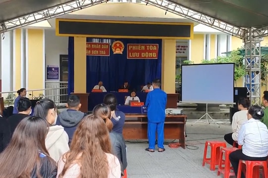 TAND quận Sơn Trà xét xử lưu động hai vụ án mua bán trái phép chất ma tuý