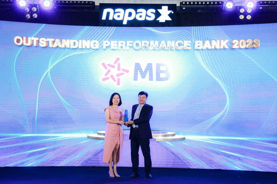 MB đạt 5 giải thưởng lớn nhất tại Hội nghị Ngân hàng thành viên của Napas