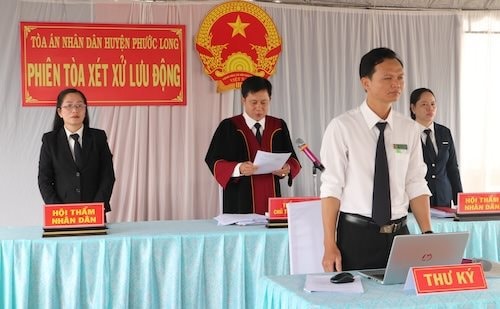 TAND huyện Phước Long xét xử lưu động 2 vụ án hình sự