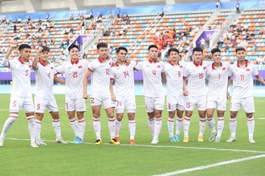Thế hệ 'mầm' của ĐT Việt Nam 'kịp lớn' cho cuộc đấu trên sân World Cup?