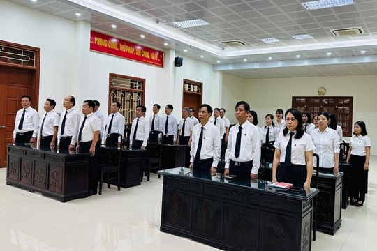 TAND hai cấp tỉnh Ninh Bình: Đẩy mạnh các phong trào thi đua, nâng cao chất lượng xét xử