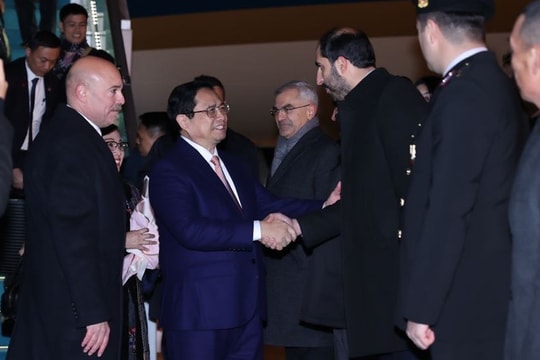 Thủ tướng Phạm Minh Chính tới Ankara, bắt đầu thăm chính thức Thổ Nhĩ Kỳ