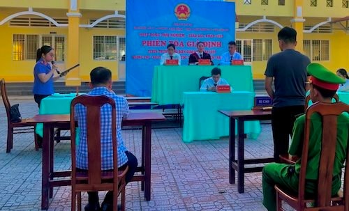 Tuyên truyền pháp luật từ phiên tòa giả định